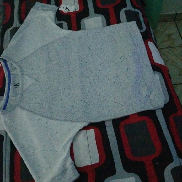 Calvin Klein four-quarter Sleeve Sweater - Picture 4 of 4